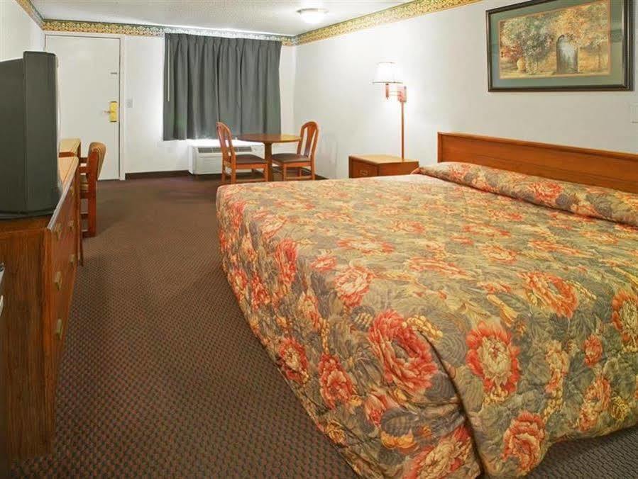 Fairbridge Inn Express Merrillville Exterior photo